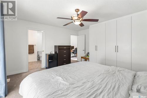 230 Highlands Place, Saskatoon, SK - Indoor Photo Showing Bedroom