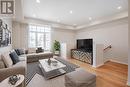 22 - 38 Greensborough Villag Circle, Markham, ON  - Indoor Photo Showing Living Room 