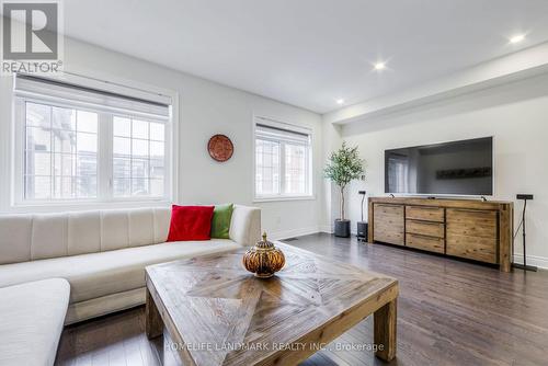 42 Ingleside Street, Vaughan, ON - Indoor Photo Showing Living Room