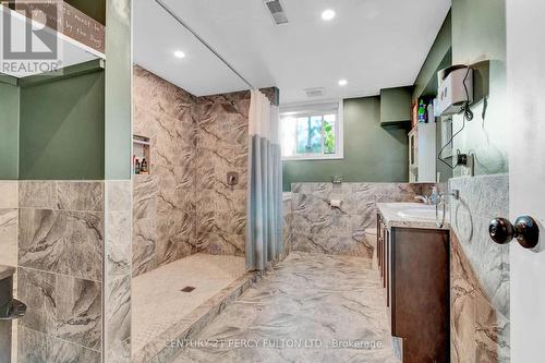 150 Nelson Street E, New Tecumseth, ON - Indoor Photo Showing Bathroom