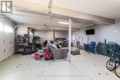 150 Nelson Street E, New Tecumseth, ON - Indoor Photo Showing Garage