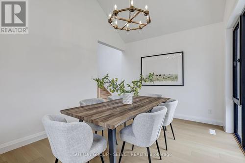 4 Kaiser Lane, Middlesex Centre (Komoka), ON - Indoor Photo Showing Dining Room