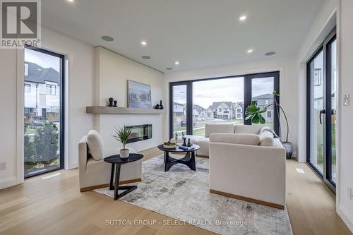 4 Kaiser Lane, Middlesex Centre (Komoka), ON - Indoor Photo Showing Living Room With Fireplace