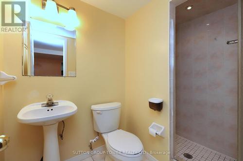 53 Lynnford Drive, Toronto, ON - Indoor Photo Showing Bathroom