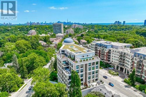 702 - 4 The Kingsway, Toronto, ON - Outdoor With View