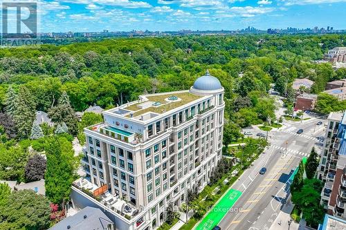 702 - 4 The Kingsway, Toronto, ON - Outdoor With View