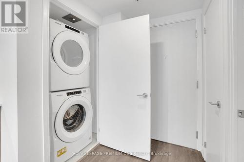 308 - 30 Samuel Wood Way, Toronto, ON - Indoor Photo Showing Laundry Room