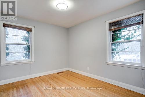 2 - 2432 First Street, Burlington, ON - Indoor Photo Showing Other Room