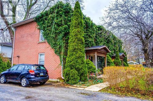 2 - 2432 First Street, Burlington, ON - Outdoor