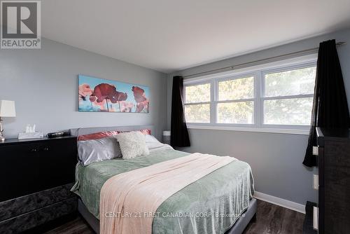 3 Coventry Avenue, London, ON - Indoor Photo Showing Bedroom