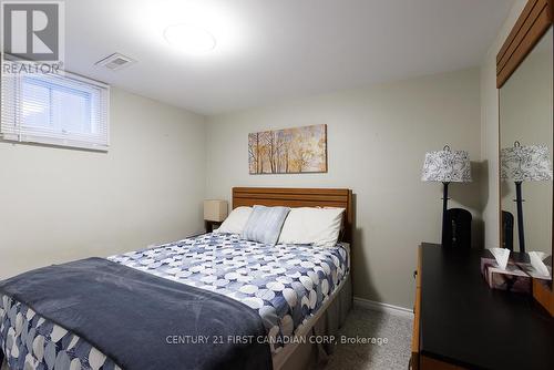 3 Coventry Avenue, London, ON - Indoor Photo Showing Bedroom