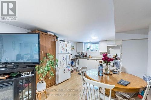 16 Ontario Street W, Mississauga, ON - Indoor Photo Showing Dining Room