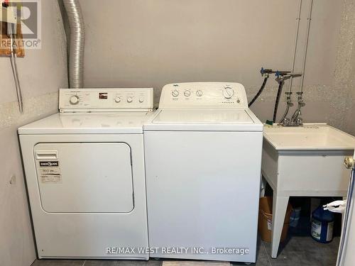 62 Kay Drive, Toronto, ON - Indoor Photo Showing Laundry Room