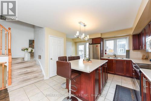 60 - 60 Fairwood Circle, Brampton, ON - Indoor Photo Showing Kitchen With Double Sink