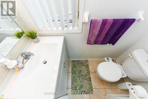 60 - 60 Fairwood Circle, Brampton, ON - Indoor Photo Showing Bathroom