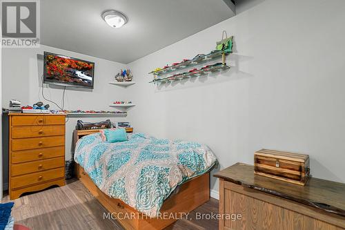 180 Grey Street W, Southgate, ON - Indoor Photo Showing Bedroom