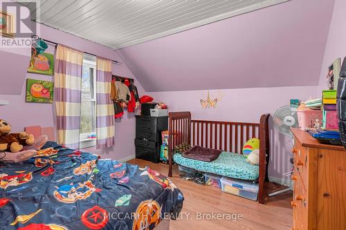 180 Grey Street W, Southgate, ON - Indoor Photo Showing Bedroom