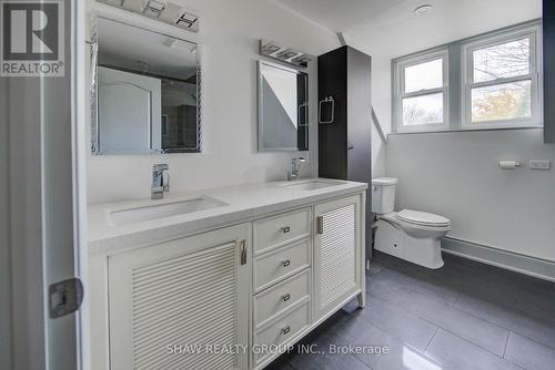 D - 706 Queenston Road, Cambridge, ON - Indoor Photo Showing Bathroom