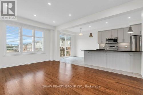 403 Equestrian Way, Cambridge, ON - Indoor Photo Showing Kitchen