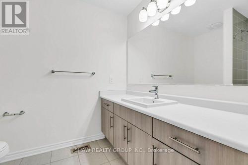 403 Equestrian Way, Cambridge, ON - Indoor Photo Showing Bathroom