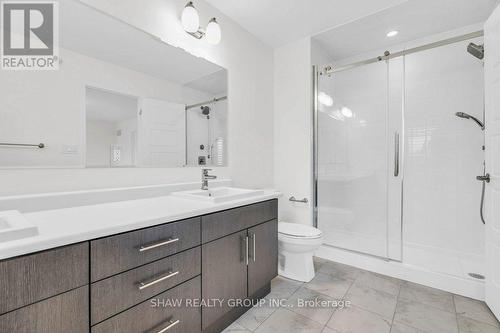 403 Equestrian Way, Cambridge, ON - Indoor Photo Showing Bathroom