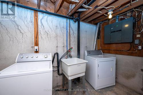 10 - 1600 Culver Drive, London, ON - Indoor Photo Showing Laundry Room