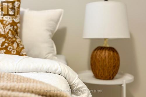 16 Hunter Street, Cavan Monaghan (Millbrook), ON - Indoor Photo Showing Bedroom