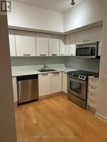 3801 - 33 Charles Street E, Toronto, ON - Indoor Photo Showing Kitchen With Stainless Steel Kitchen