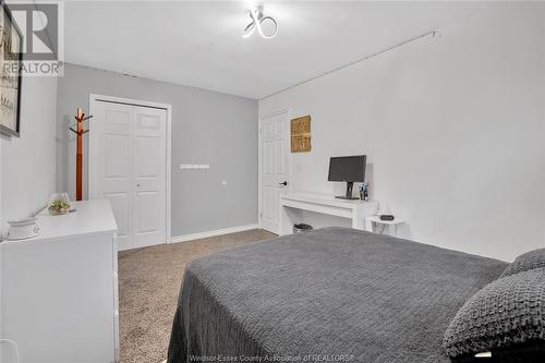 9560 Beachdale, Windsor, ON - Indoor Photo Showing Bedroom