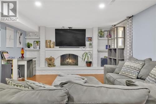 9560 Beachdale, Windsor, ON - Indoor Photo Showing Living Room With Fireplace