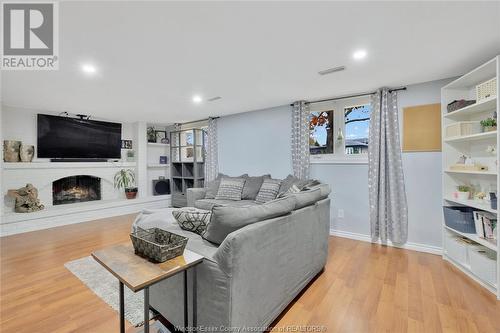 9560 Beachdale, Windsor, ON - Indoor Photo Showing Living Room With Fireplace