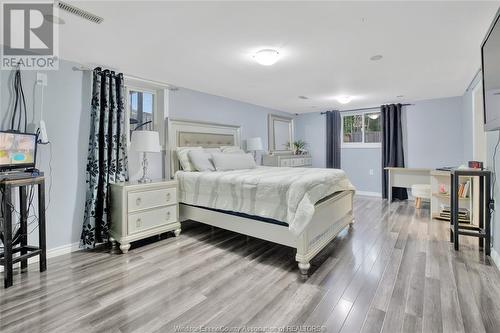 9560 Beachdale, Windsor, ON - Indoor Photo Showing Bedroom