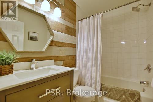 333 Mariners Way, Collingwood, ON - Indoor Photo Showing Bathroom