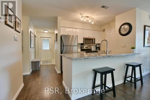 333 Mariners Way, Collingwood, ON - Indoor Photo Showing Kitchen With Upgraded Kitchen