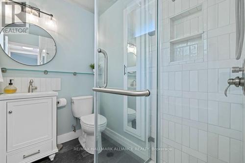 483 Caesar Avenue, Oakville, ON - Indoor Photo Showing Bathroom