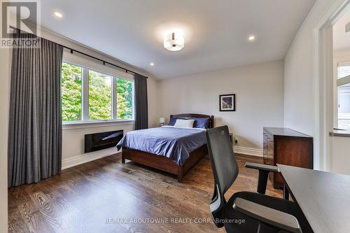 2361 Hixon Street, Oakville, ON - Indoor Photo Showing Bedroom