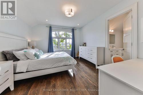 2361 Hixon Street, Oakville, ON - Indoor Photo Showing Bedroom