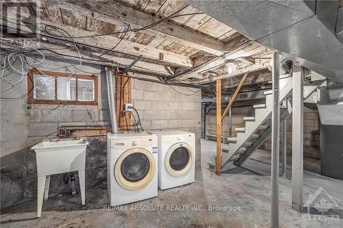 12 Pine Street, South Stormont, ON - Indoor Photo Showing Laundry Room