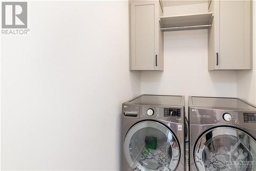 307 Hazel Crescent, Limoges, ON - Indoor Photo Showing Laundry Room