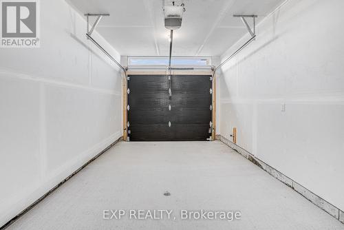 307 Hazel Crescent, The Nation, ON - Indoor Photo Showing Garage