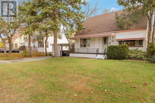 1012 Parkwood Avenue, Sarnia, ON - Outdoor With Deck Patio Veranda With Facade