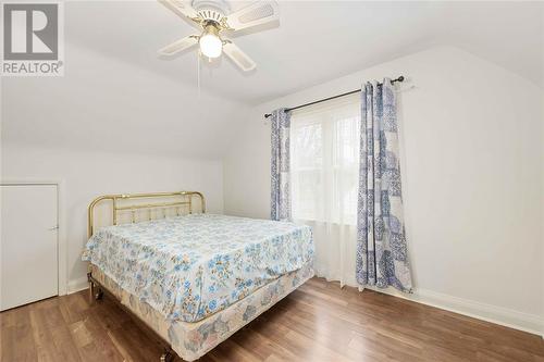 1012 Parkwood Avenue, Sarnia, ON - Indoor Photo Showing Bedroom