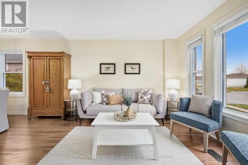 749 Ewing Street, Cobourg, ON - Indoor Photo Showing Living Room