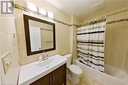 31 Glass Street, Bayfield, ON - Indoor Photo Showing Bathroom