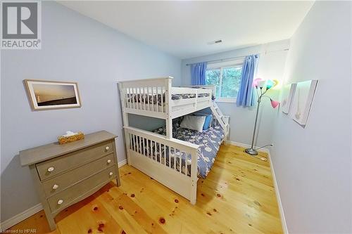 31 Glass Street, Bayfield, ON - Indoor Photo Showing Bedroom