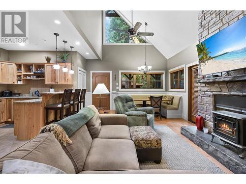 16321 Woolgar Road Unit# 11, Crawford Bay, BC - Indoor Photo Showing Living Room With Fireplace