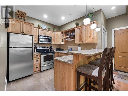 16321 Woolgar Road Unit# 11, Crawford Bay, BC - Indoor Photo Showing Kitchen