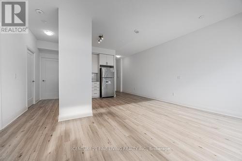 318 - 3220 Sheppard Avenue E, Toronto, ON - Indoor Photo Showing Other Room