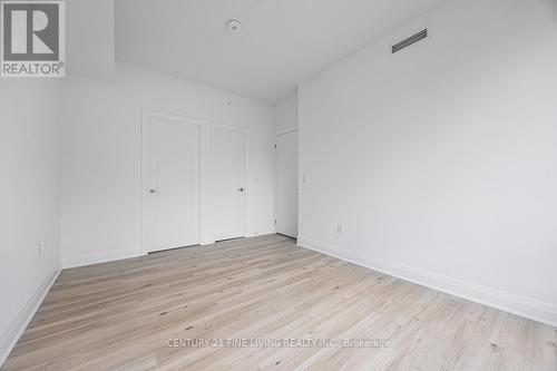 318 - 3220 Sheppard Avenue E, Toronto, ON - Indoor Photo Showing Other Room