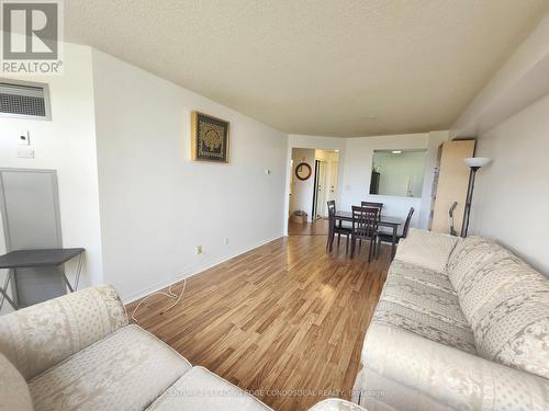 204 - 480 Mclevin Avenue, Toronto, ON - Indoor Photo Showing Living Room